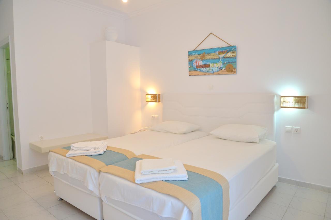 Corali Hotel Adamantas  Exterior photo