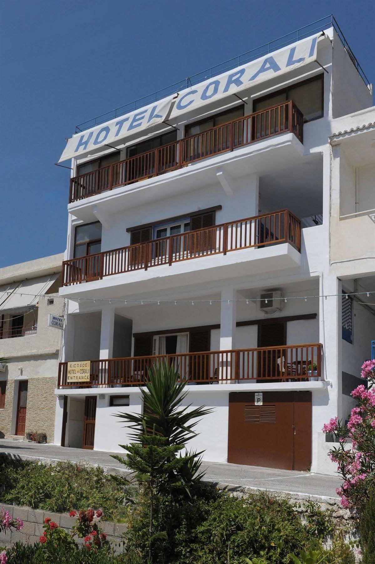 Corali Hotel Adamantas  Exterior photo